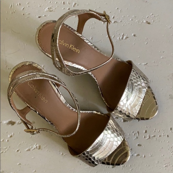 Calvin Klein heels - Picture 4 of 4